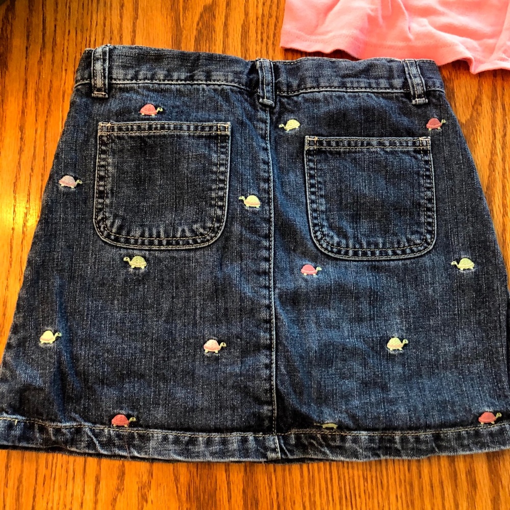 COPY - [GYMBOREE] 2-Piece Turtle Skort and Bow Ta… - Picture 3 of 4
